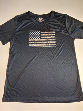 Mossy Oak Performance Black Short Sleeve Tee with Camo Flag